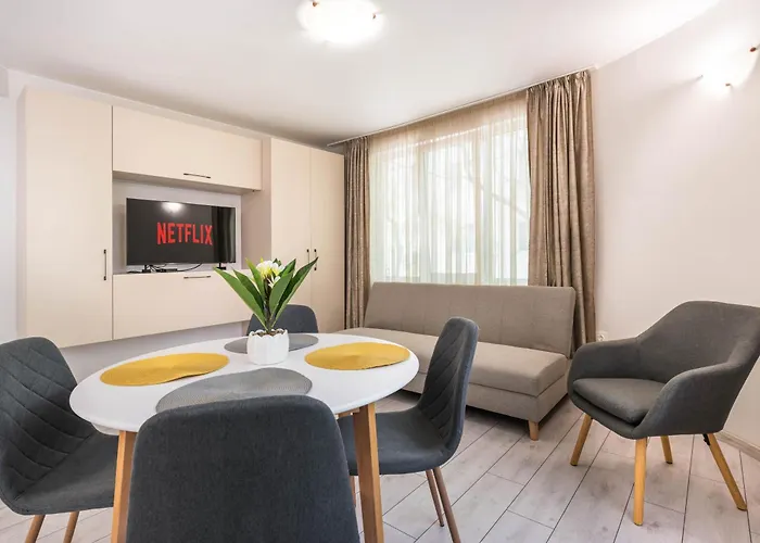 Varna Central Apartment & Studio